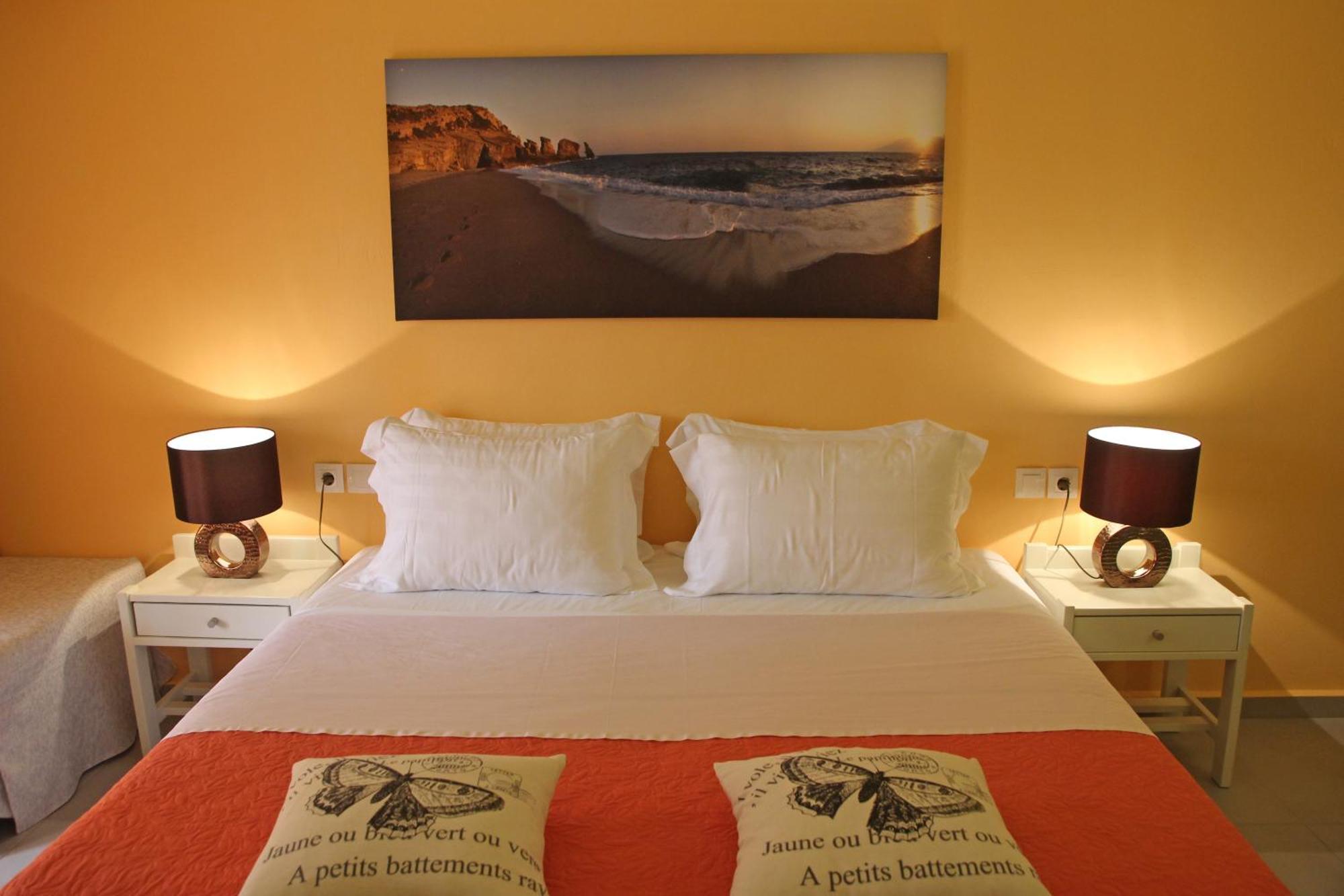 Effi Apartments Platanias  Bagian luar foto