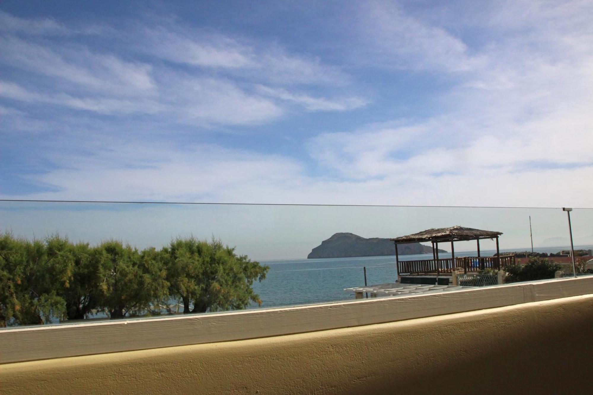 Effi Apartments Platanias  Bagian luar foto